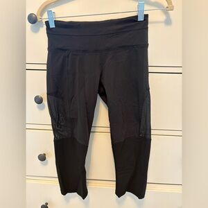 Lululemon Black Mesh Panel cropped Leggings
